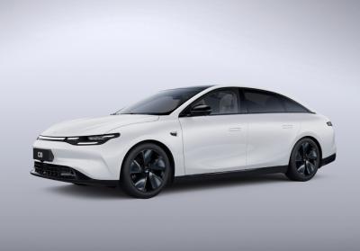 Le saut C01 circule en voiture la voiture électrique 525-717KM que 4 portes 5 pose la charge 0.67H rapide