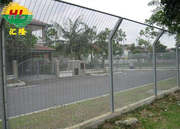 A alta segurança 4 Ft soldou a anti escalada de Mesh Fence 358