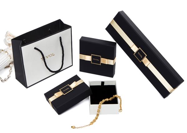 Small Decorative  Black Jewellry Box , Earring Necklace Bracelet Storage Box With Velvet Inner Cushion