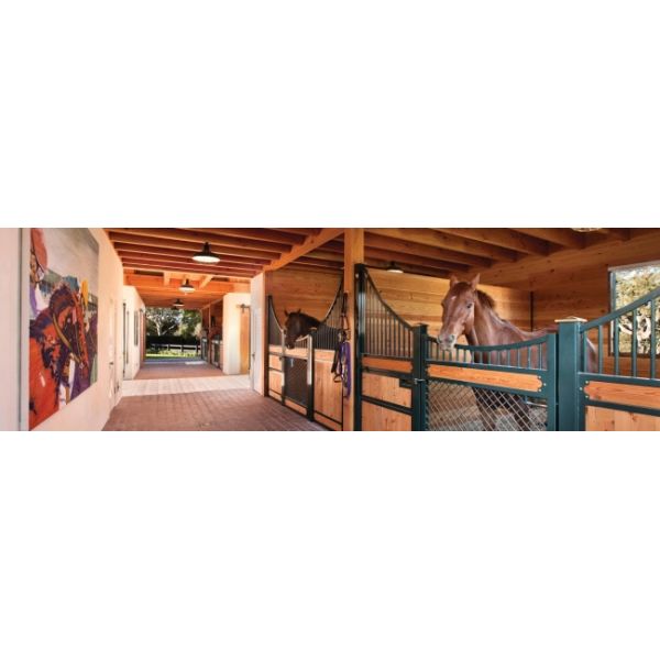Fully Welded Steel Horse Stables , Bamboo / Pine Infill Galvanized Horse Stalls
