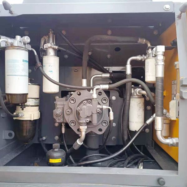 EC210 Used Volvo Excavators 123kw Rated Power 300L Large Fuel Tank