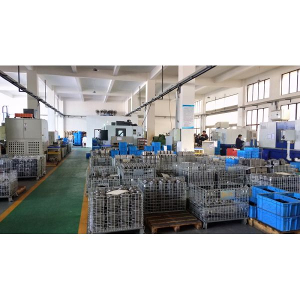 Triple Cartridges Black Hydraulic Cylinder Pump For Plastic Machinery