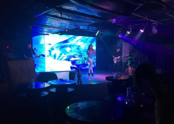 Portable 4.81mm Indoor Vivid HD Stage LED Screens 500x500mm Cabinet