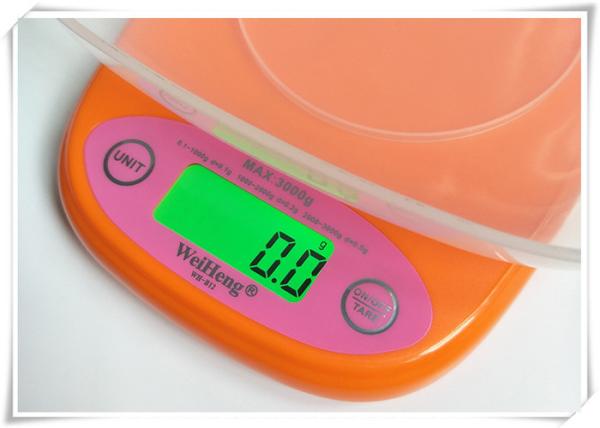 Slim Design Electronic Kitchen Scales Portable With Easy Cleaning Platform