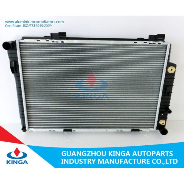 Plate Custom Auto Radiator Mercedes Benz Radiator PA 617*418*32mm