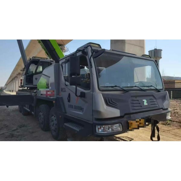 Zoomlion ZTC350H Grúa 10.55-33.5m Boom principal 35 toneladas Capacidad para levantar objetos pesados