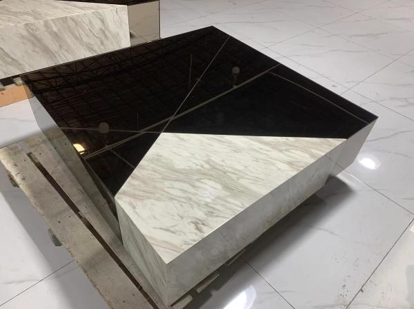 Salle de séjour moderne Table basse carrée