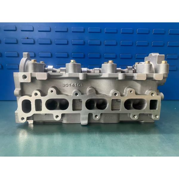 D3EA-Complete Cylinder Head Hyundai 22100-27500 22100-27501