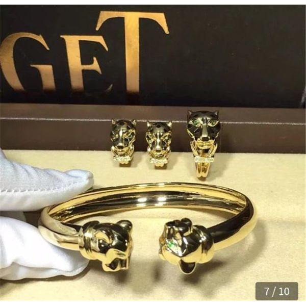 C Cheetah bracelet - showing the charm of courage, naughty or docile .18K gold jewelry factory shafle garnet, Onyx