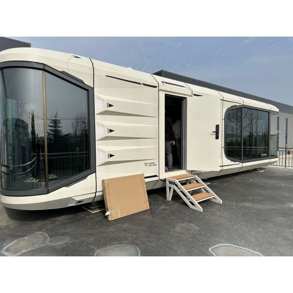 Graphic Design Modern Space Capsule Hotel with and Modern Design Expandable Container