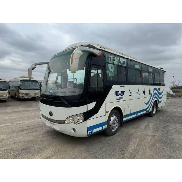 商用旅客用 YUTONG ZK6888 中古バス 低コスト ミドルサイズ ラグジュアリー 燃費効率 36席