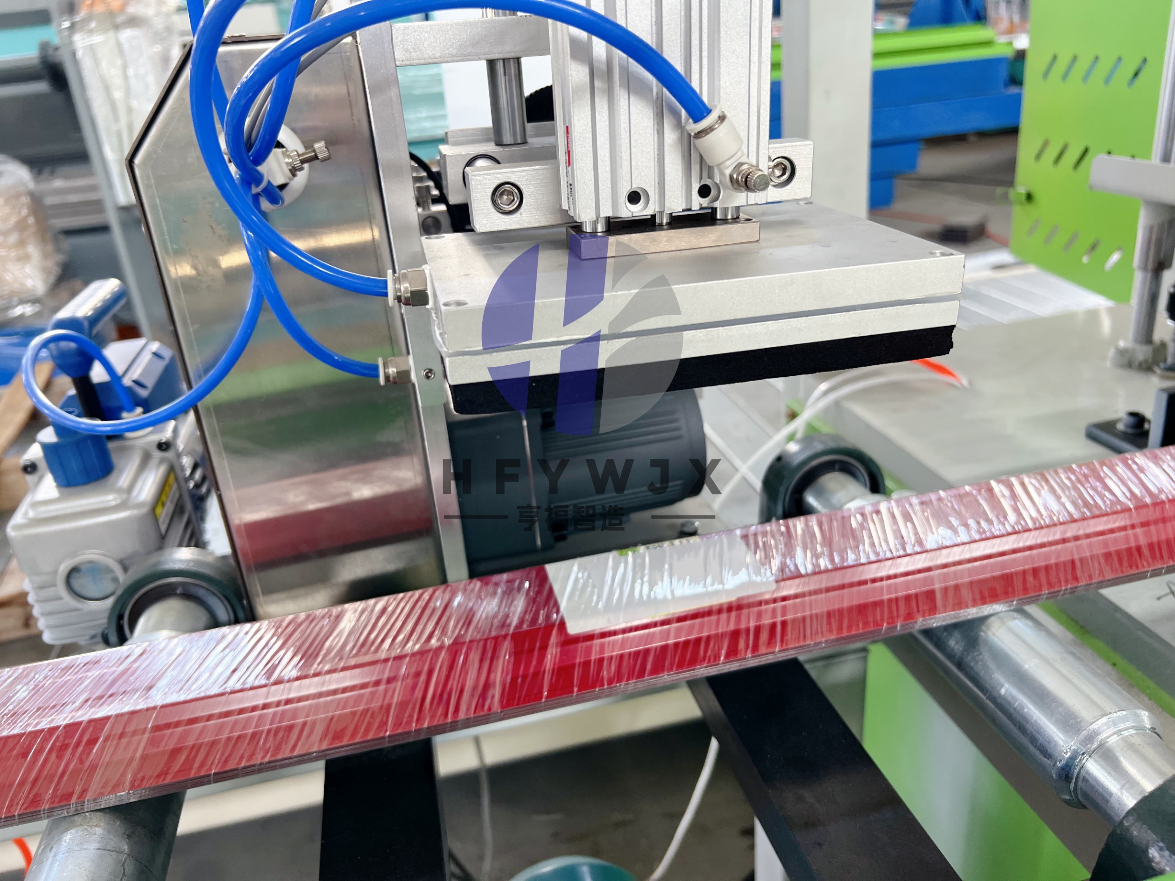 Fully Automatic Fence Roll Forming Machine with 16 Rows Rollers Non-Stop Flying Shear and 20-23 m/min Production Speed