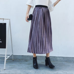 290GSM Purple Velvet Material 93% Polyester Warp Knitted Pleat For Lady'S Skirt Violet