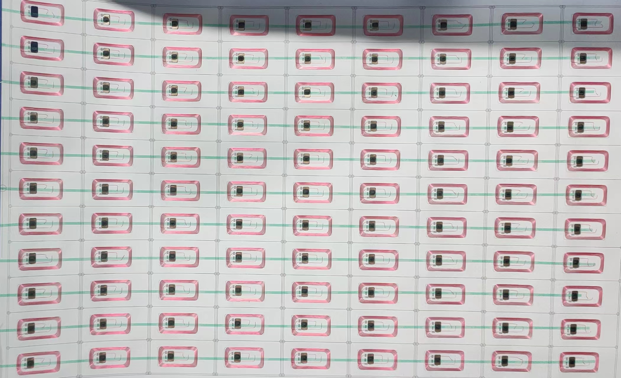 Линия производства RFID-карты бесконтактной карты Inlay Карта Чип Bonding 3 Рабочие столы