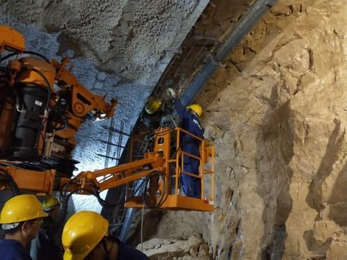 13KW Power Rock Drill Arche de charrette d'installation Pour le forage de 33 mm - 64 mm