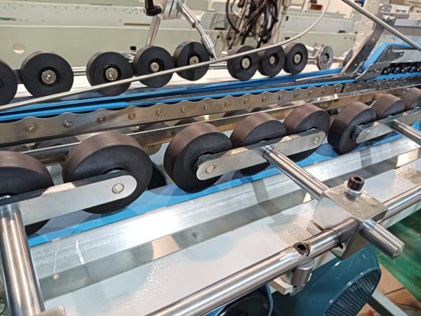 3900 KG Automatic Folding Gluing Machine CQT-900 Enhanced Type for Machinery Repair Shops