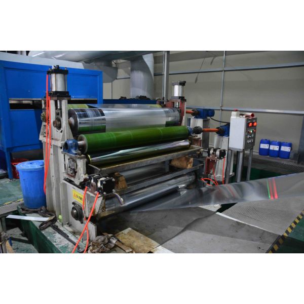 Capa de aluminio de recubrimiento de color que protege las ventanas de su hogar