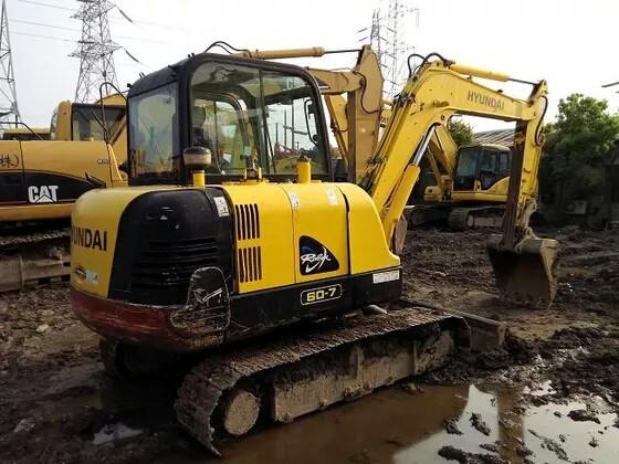 USED HYUNDAI Mini Excavator 60-7 FOR SALE