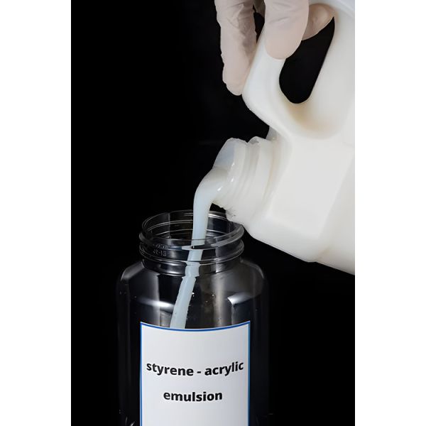 Peinture émulsion bois acrylique vinyle imperméabilisation résistance aux fissures