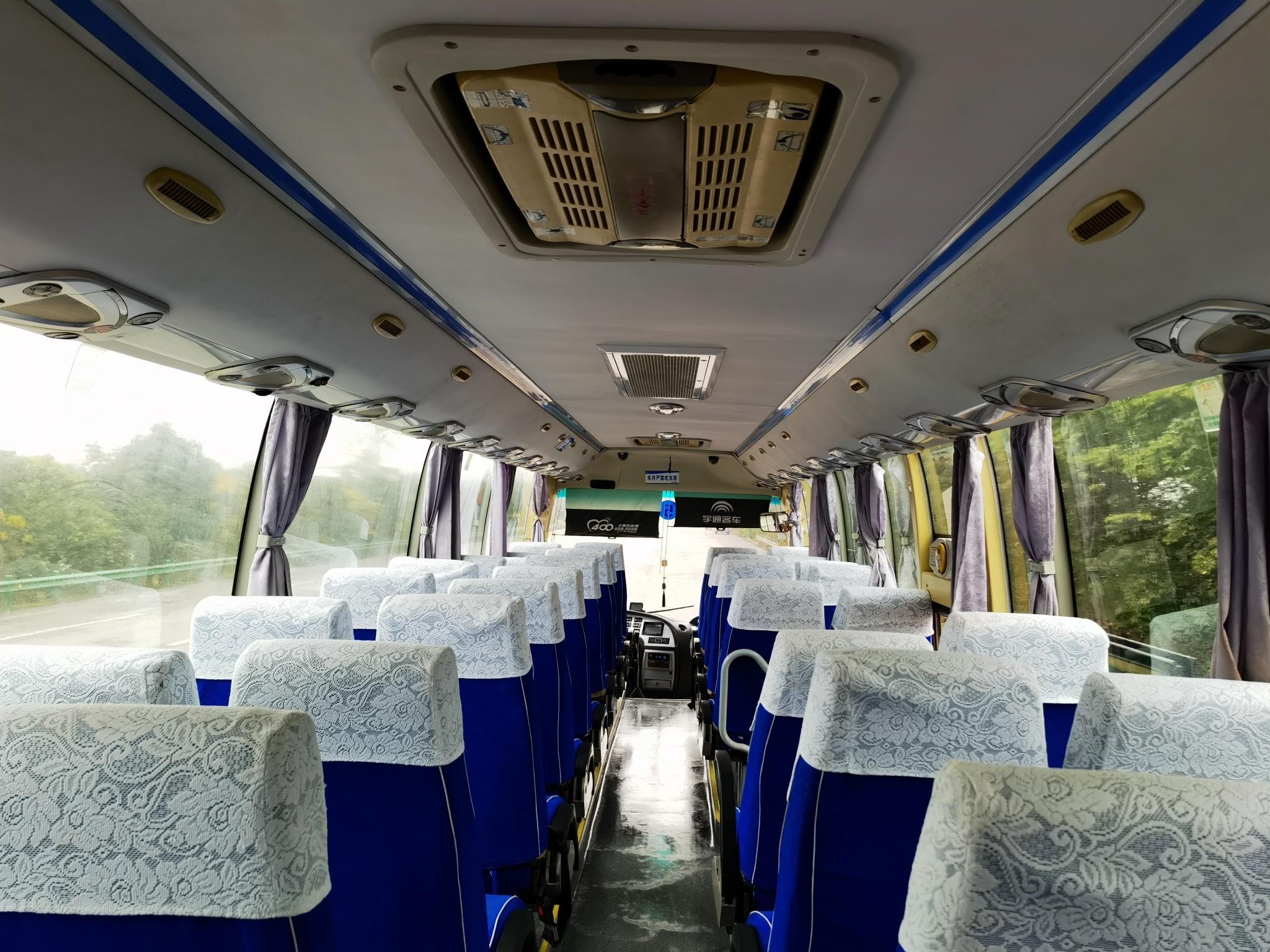 Ремонт двигателя Yuchai двери автобуса ZK6107HB Yutong подержанный средний в излучение ЕВРО IV