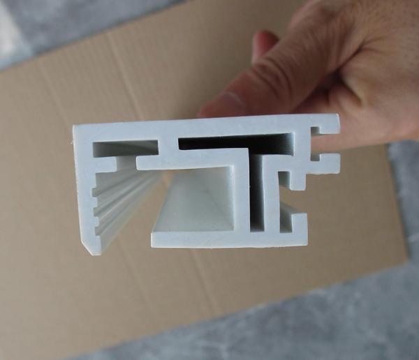 Serviços de moldagem por injecção concebidos por Solidworks para base de molde DME e transporte aéreo