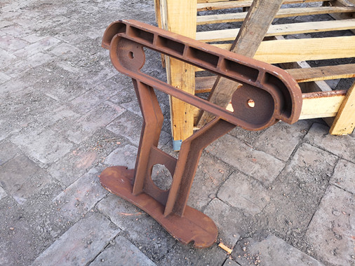 Plywood Cast Iron Bench Ends Used For Waiting Room Bench Seating