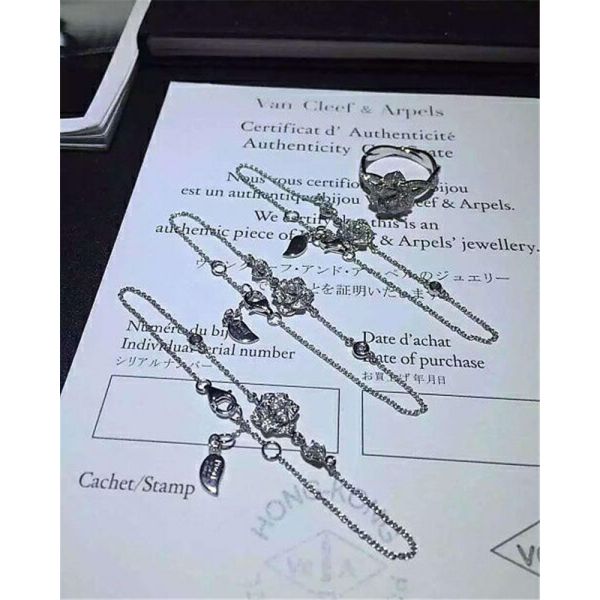 Pg bracelet white gold diamond  18k gold  white gold yellow gold rose gold diamond bracelet
