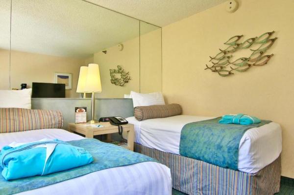Daerah Istimewa Yogyakarta apartment hotel room furniture of Fabric soft bed with wood nightstand and Leisure sofa table