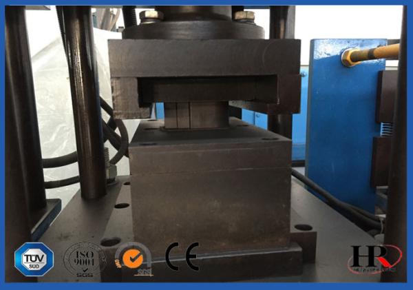 Manual Out Table Roof Tile Roll Forming Machine Good Performance