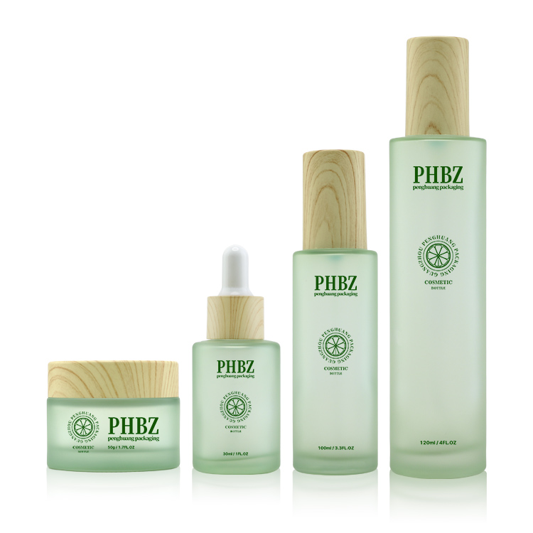 Косметики цилиндра 120ml упаковывая бутылку с бамбуковой крышкой