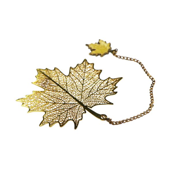 Customized Metal Christmas Ornaments Gilded Maple Leaf Christmas Ornaments Durable