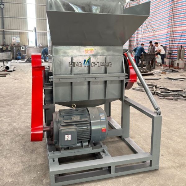 Popular Plastic Basket Oil Jug Crusher Flat Knife Crusher with Conveyor Included