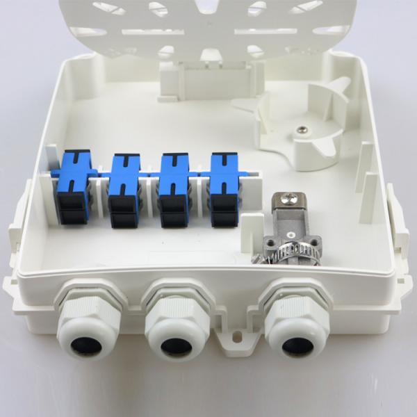 FDB0208D 8SC アダプター ブレーキットと8SC/APC アダプター付きの光ファイバースプリッターボックス