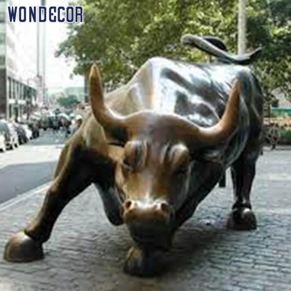 Outdoor Decoration Bull Bronze Cattle Sculpture 3D Design Brown Color