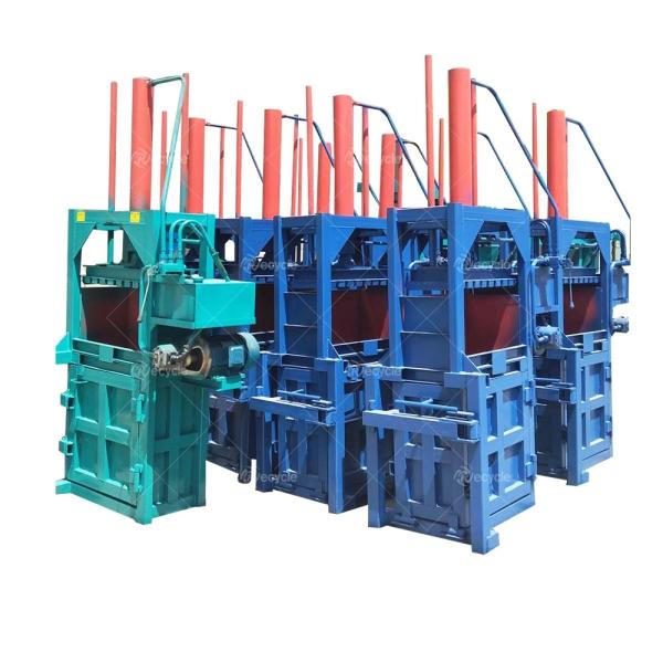 Embalagem em película vertical Cartão plástico PET Máquina de embalagem de resíduos de papel para reciclagem