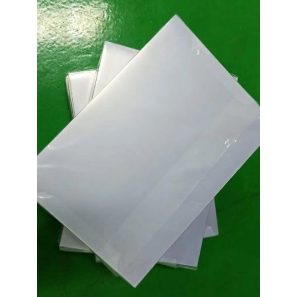 60ミクロン/0.06mm クリアなPVCコーティング コーバーレイフィルム カードラミネーション