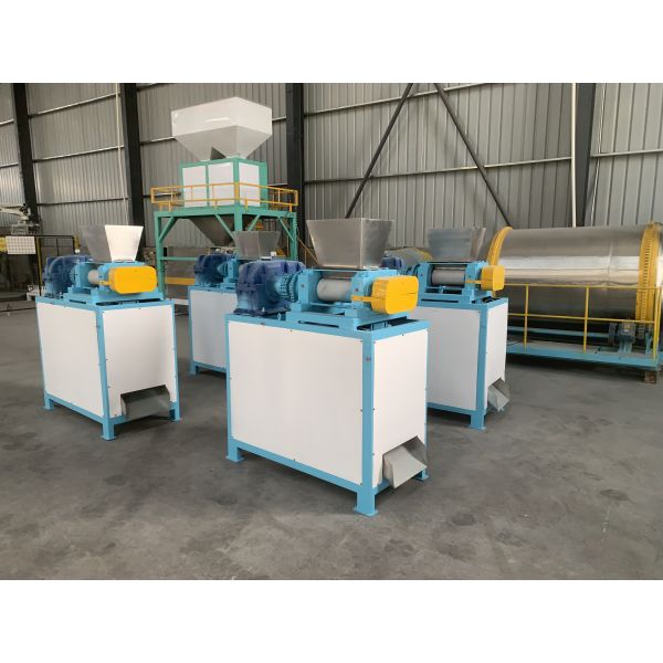 1T/H Granulador de fertilizantes NPK de doble rodillo con tasa de granulación del 95%