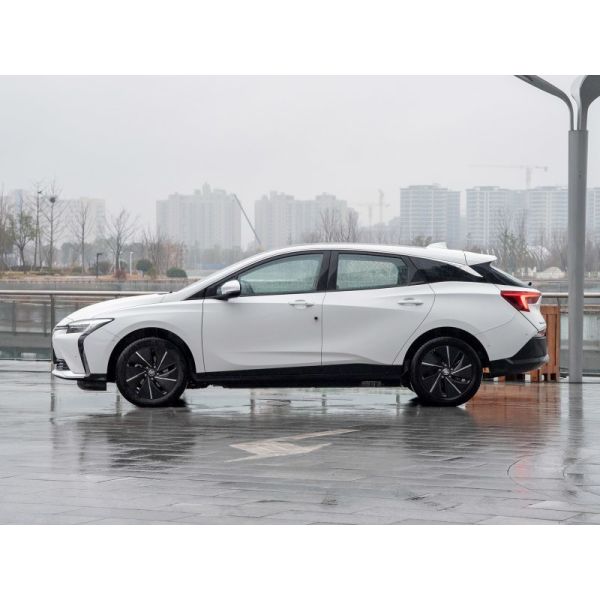 Buick Velite 6 2022 Internet Smart PLUS Version Electric Car with 170 Km/H Top Speed