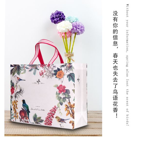 Fashion Logo Printed Laminated Non Woven Carry Bags , Non Woven Shopping Bag