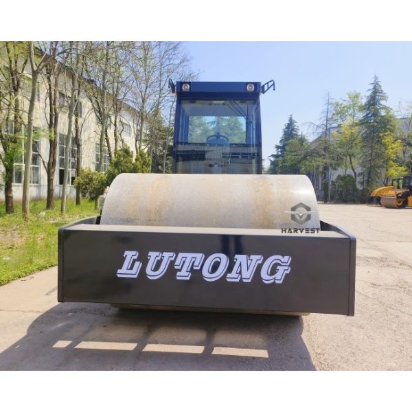 14Ton Hydraulic Drive Single Drum Vibratory Roller LTS214H With 110KW Cum-mins Engine
