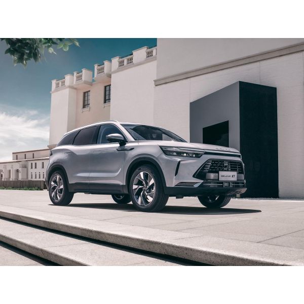 Non-integrated Body X7 Phev LED Electric Light R19 SUV 138 with 5 Seats Lhd Baic Beijing Leather Automatic Gas/Petrol Car