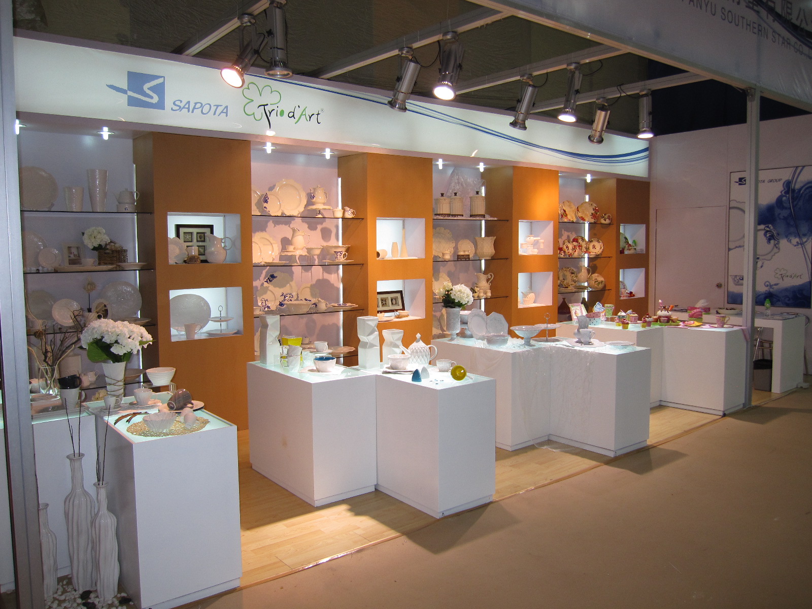 Столовая посуда Ужинная тарелка набор Каменная посуда Ручная живопись Ужинные наборы Золотые керамические столовые тарелки