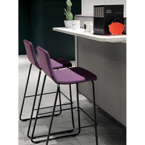Metal Frame Bar Stool And Table Indoor Upholstered Counter Chair Lounge Bar Restaurant
