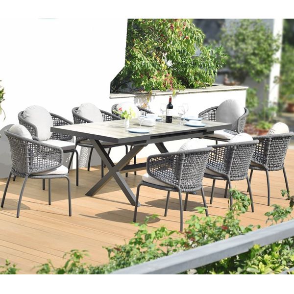 Outdoor Furniture Luxury PE Woven Wicker Chairs And Table Set For Garden Patio Dining