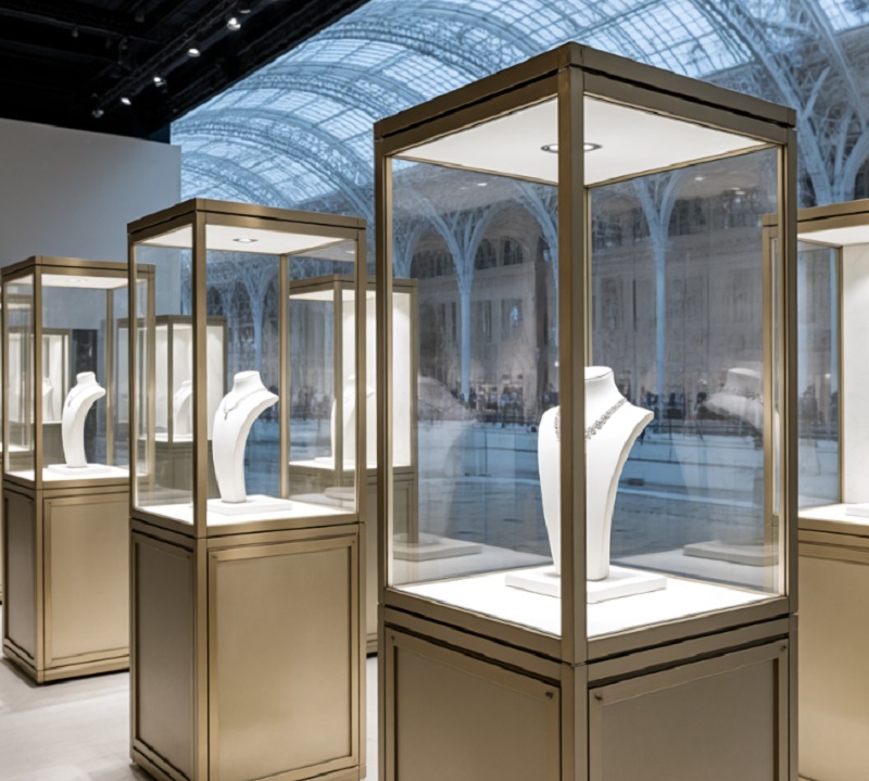 Luxury Champagne Gold Jewelry Display Cabinet with 360° Panoramic View and High