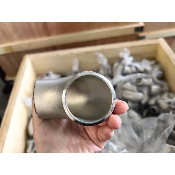 Polishing DN6-DN1000 Stainless Steel Elbow Butt Welded Pipe Fitttings 90 Degree LR Elbow