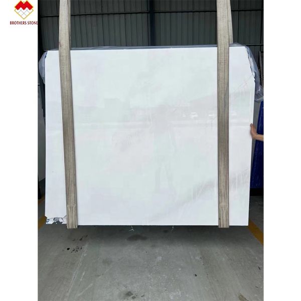 Apartment Indoor White Crystal Marble Arc Staircase with Customized Tread and Riser