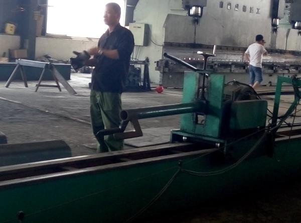 Long Stick Automatic Welding Machine Dozen Sides Conical Pole Productions Line Use MIG/MAG Welding Method