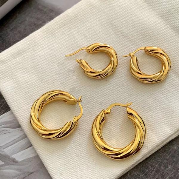 Lujoso arete de acero inoxidable de 18 caras, con gancho de oro, para mujeres.