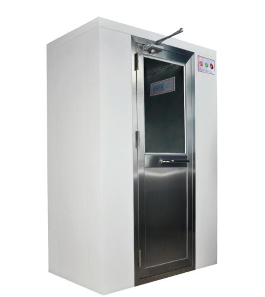 Automated Sliding Door Cleanroom Air Shower With CE And RoHS Air Flow 1300 M3/H